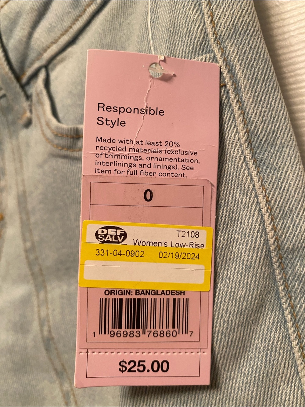 wild fable Light Wash Low Rise Button-Fly Flare Jeans…size 0 - Picture 6 of 6